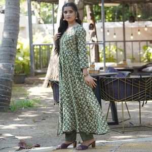 grey-anarkali-chanderi-silk-suit-with-handcrafted-foil-print