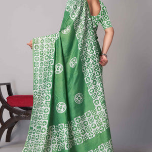 green-batik-printed-chanderi-cotton-silk-saree-7