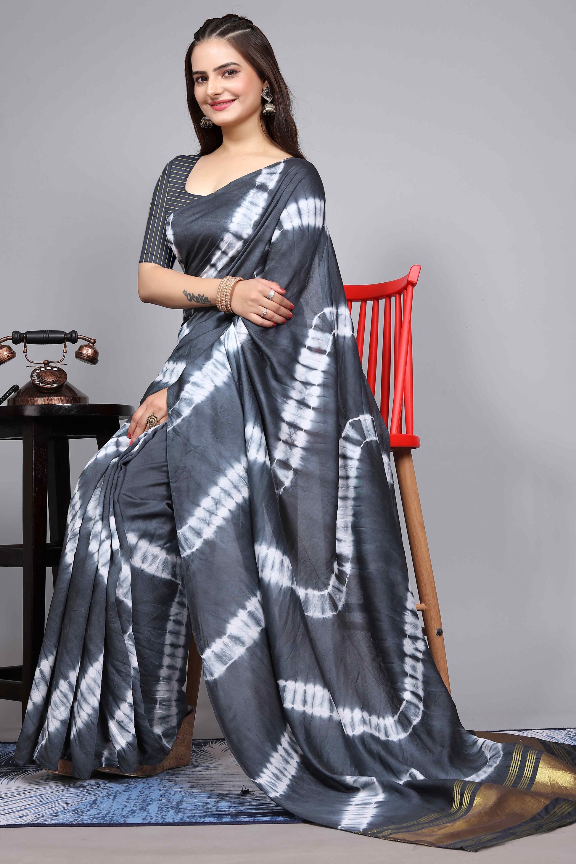 Grey Shibori Leheriya Printed Chanderi Cotton Silk Lagdi Patta Saree