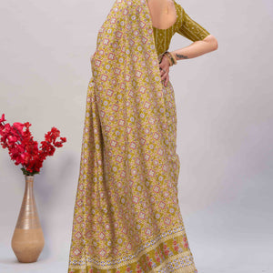 green-ajrakh-printed-cotton-blend-saree-39