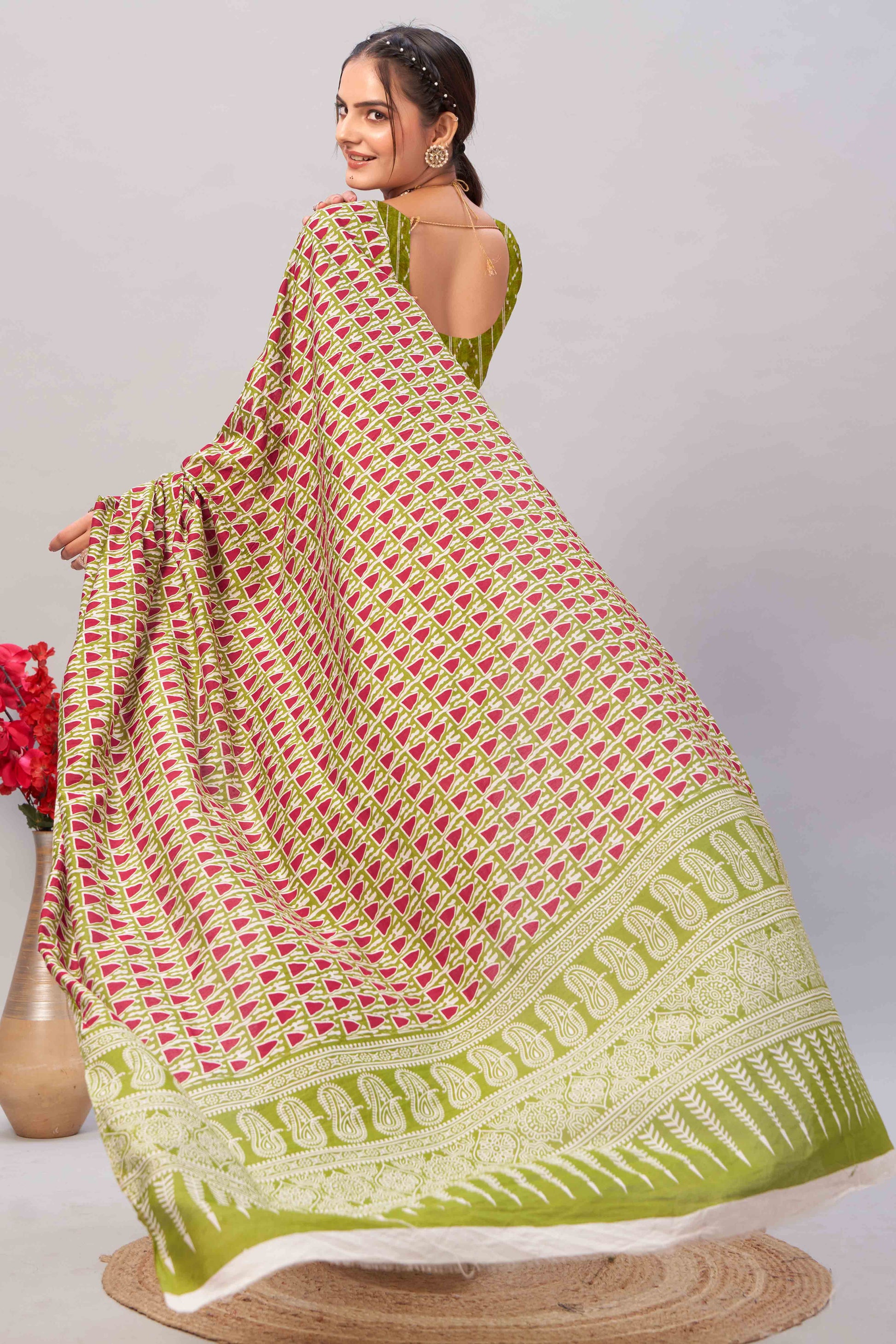 green-ajrakh-printed-cotton-blend-saree