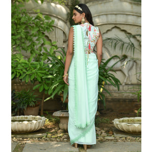 green-solid-georgette-saree-with-embroidered-bloue-piece