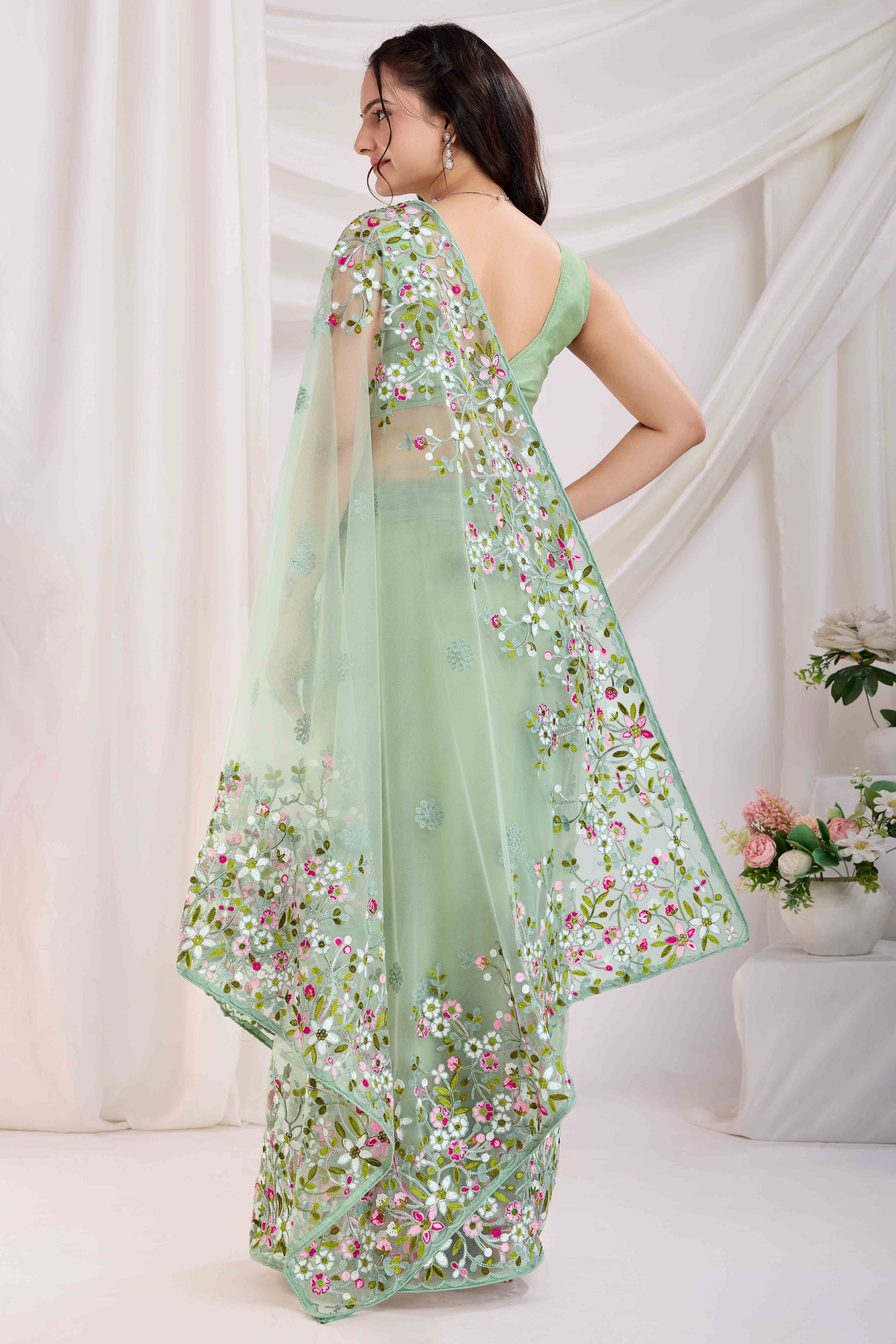 green-floral-embroidered-net-saree-31