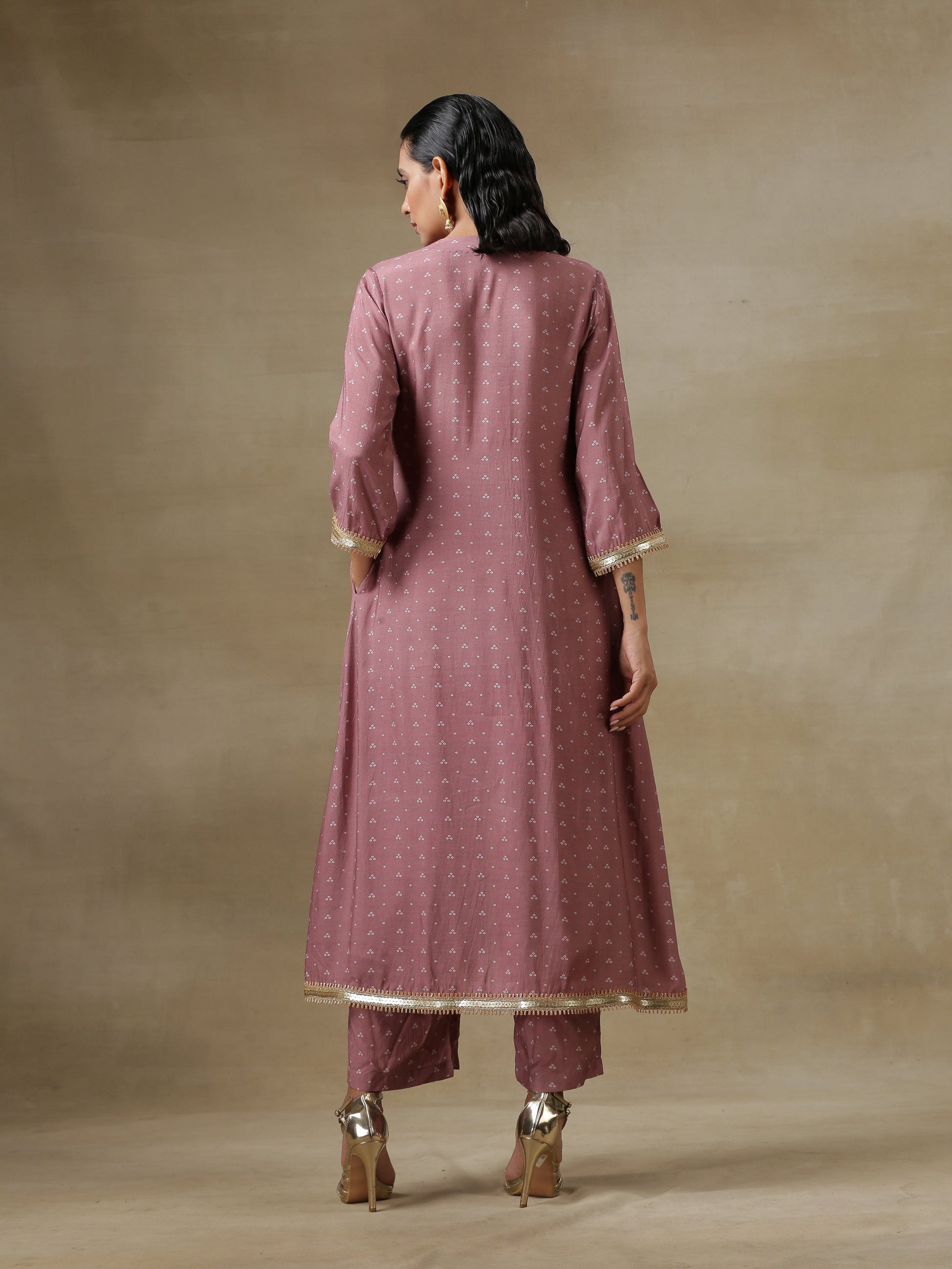 Dark Mauve Bandhani Printed Silk Front Slit Kurta Pant Set | Relove