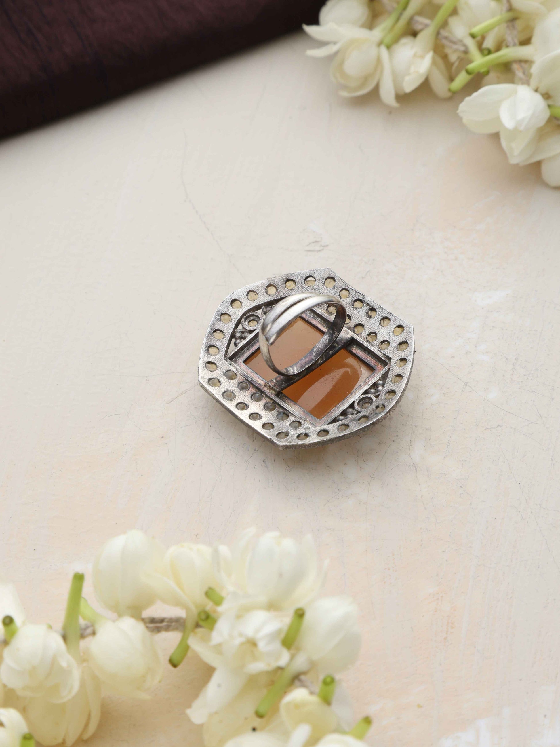 trueBrowns Silver Tone Yellow Stone Ring