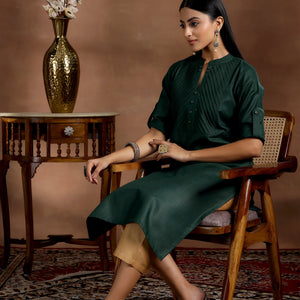 Green Solid Cotton Blend Straight Kurta