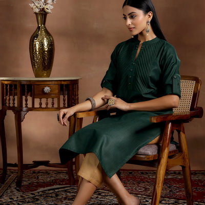 Green Solid Cotton Blend Straight Kurta
