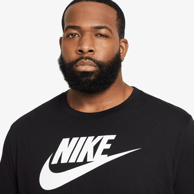 NIKE | SPORTSWEAR T-SHIRT { BLACK/WHITE