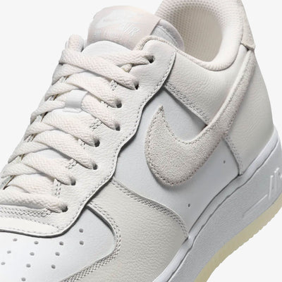 Nike | AIR FORCE 1 '07 LV8 { WHITE/PHANTOM-SUMMIT WHITE