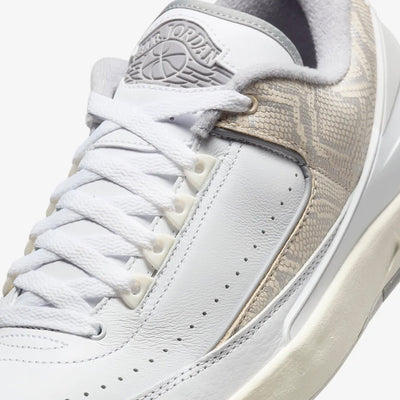 Jordan | AIR JORDAN 2 RETRO LOW  { WHITE/CEMENT GREY-SANDDRIFT-NEUTRAL GREY
