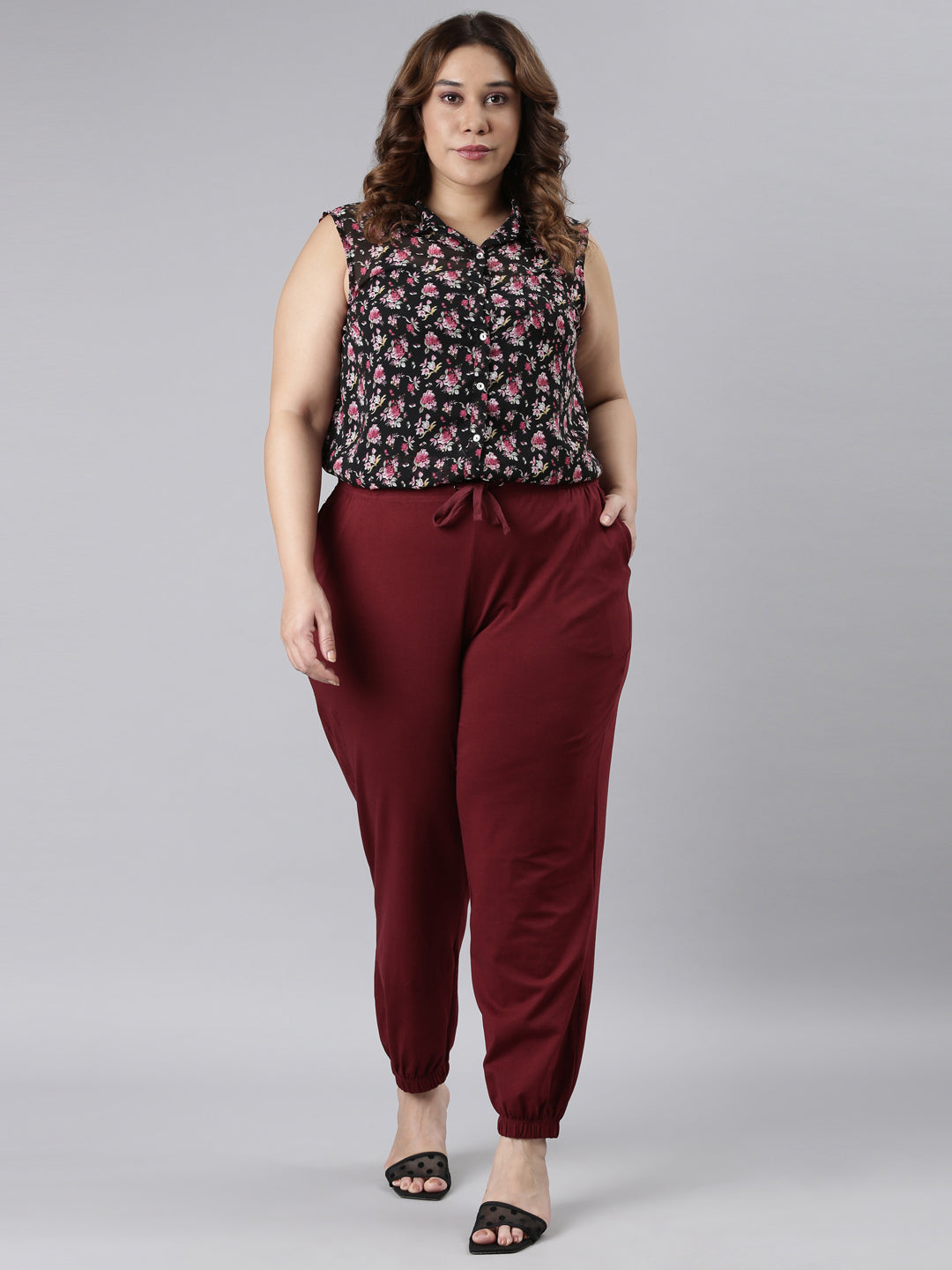 Women Solid Maroon Mid Rise Casual Joggers
