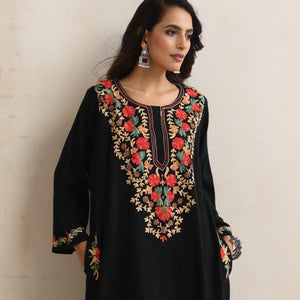 trueBrowns Black Kashmiri Embroidered Woollen Phiran Kurta