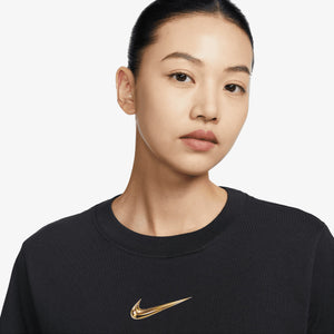 NIKE | LOOSE SHORT-SLEEVE GRAPHIC T-SHIRT { BLACK