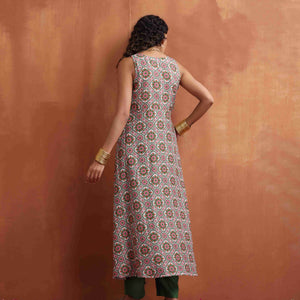 trueBrowns Off White Print Flared Anarkali Kurta Set