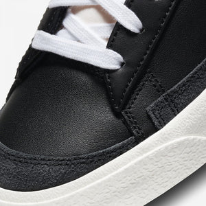 Nike | BLAZER LOW '77 VINTAGE { BLACK/WHITE