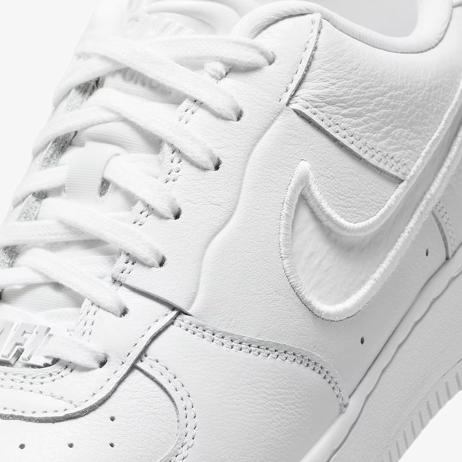 NIKE | AIR FORCE 1 LOW DANCE { WHITE/WHITE-WHITE-METALLIC SILVER