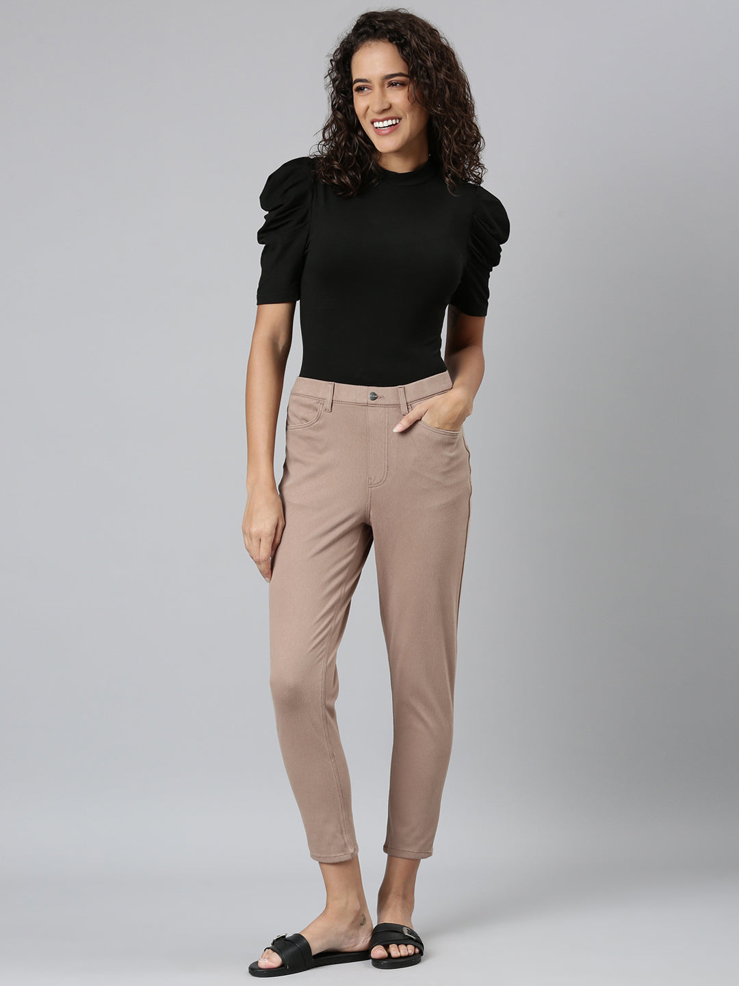 Women Solid Light Chocolate Mid Rise Cropped Jeggings
