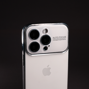 iPhone 15 Autofocus Chrome Glass Case