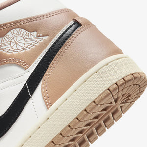 Jordan | AIR JORDAN 1  { SAIL/BLACK-DESERT