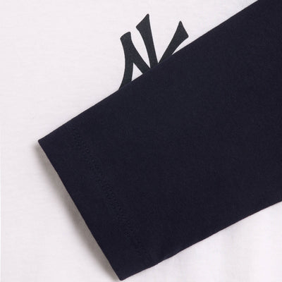 SPORTY & RICH | YANKEES SERIF BASEBALL T-SHIRT { WHITE/NAVY