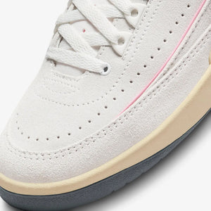 Jordan | AIR JORDAN 2 RETRO  { SUMMIT WHITE/GYM RED-MED SOFT PINK