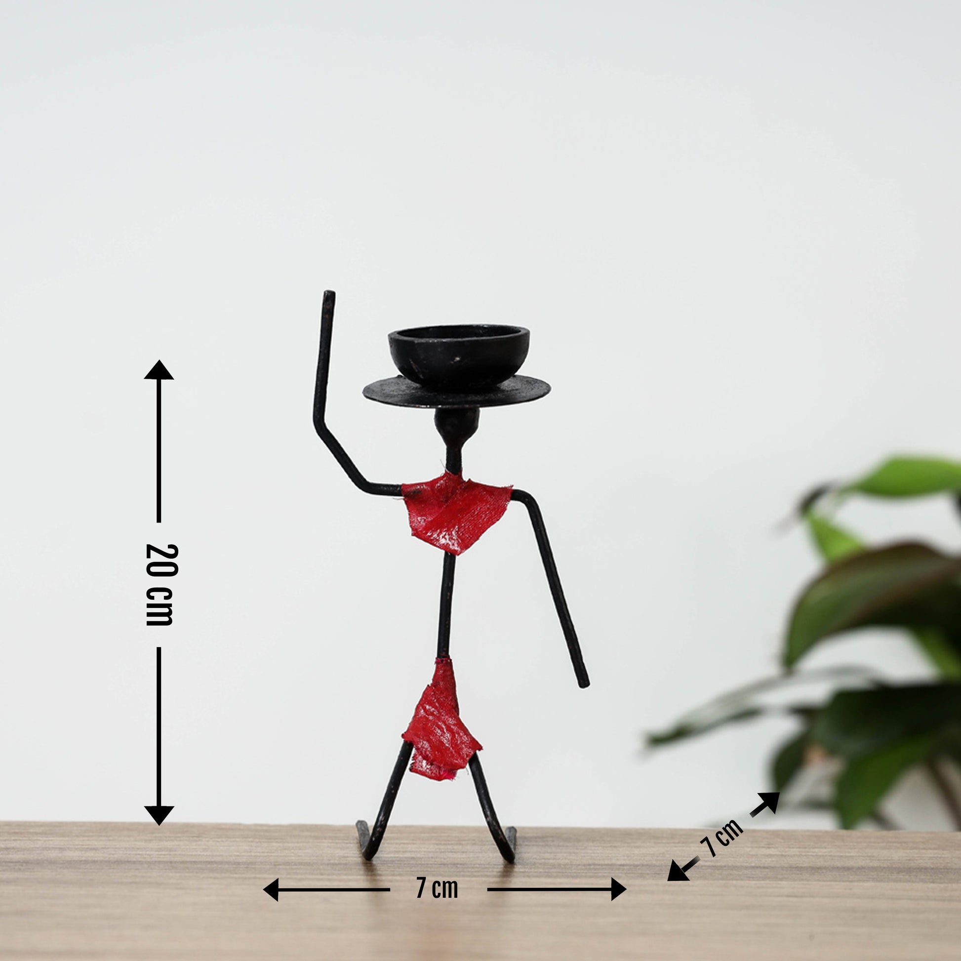 Bastar Tribal Wrought Iron Candle Stand