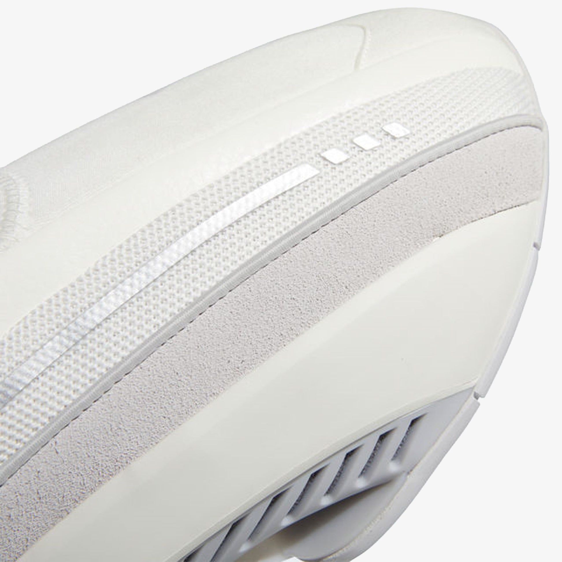 ADIDAS | MAD IIINFINITY { CWHITE/SUBGRN/GREY