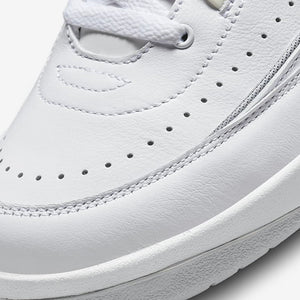 Jordan | AIR JORDAN 2 RETRO  { WHITE/CEMENT GREY-SAIL-BLACK