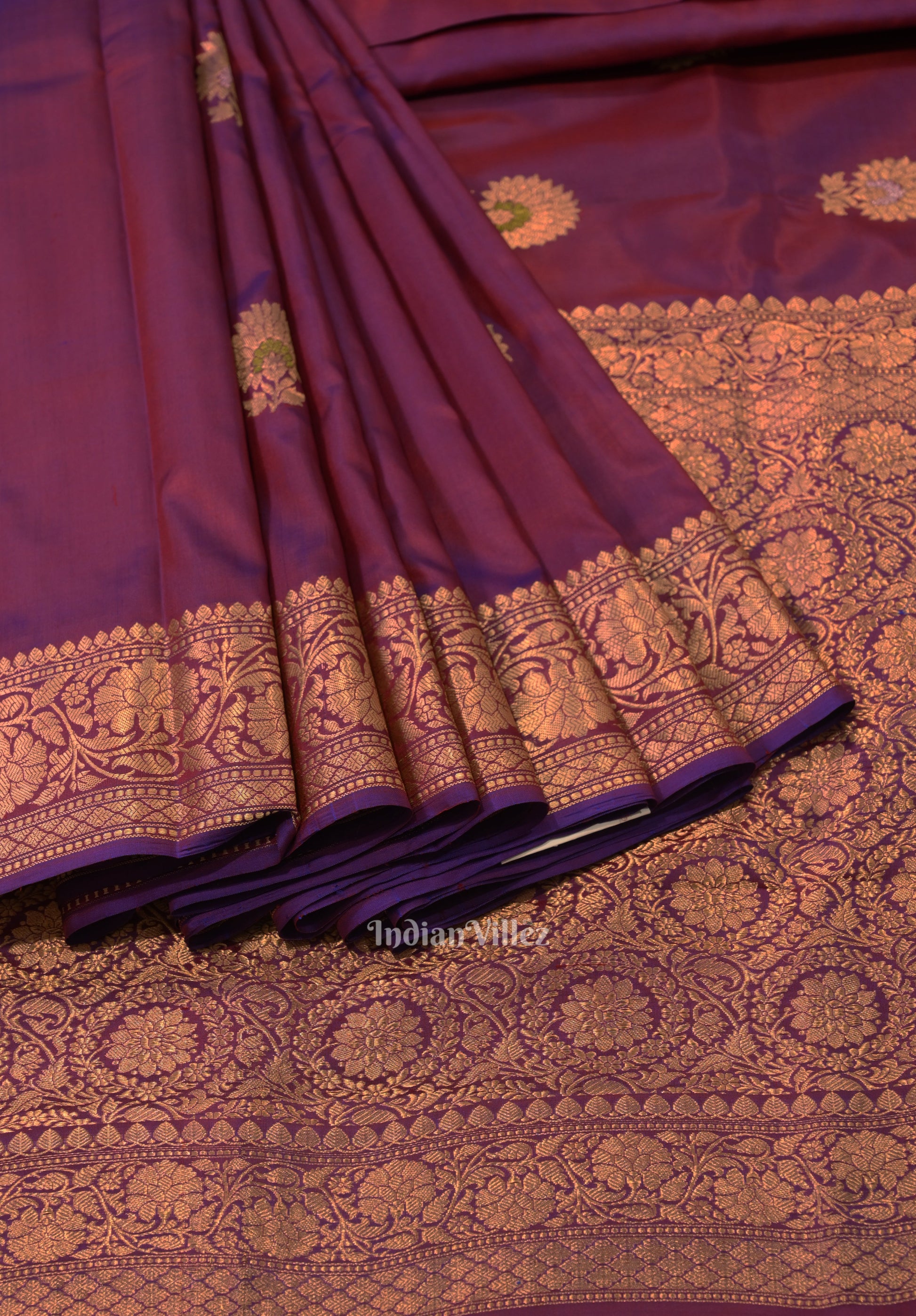 Purple Dual Tone Floral Motif Designer Katan Banarasi Silk Saree
