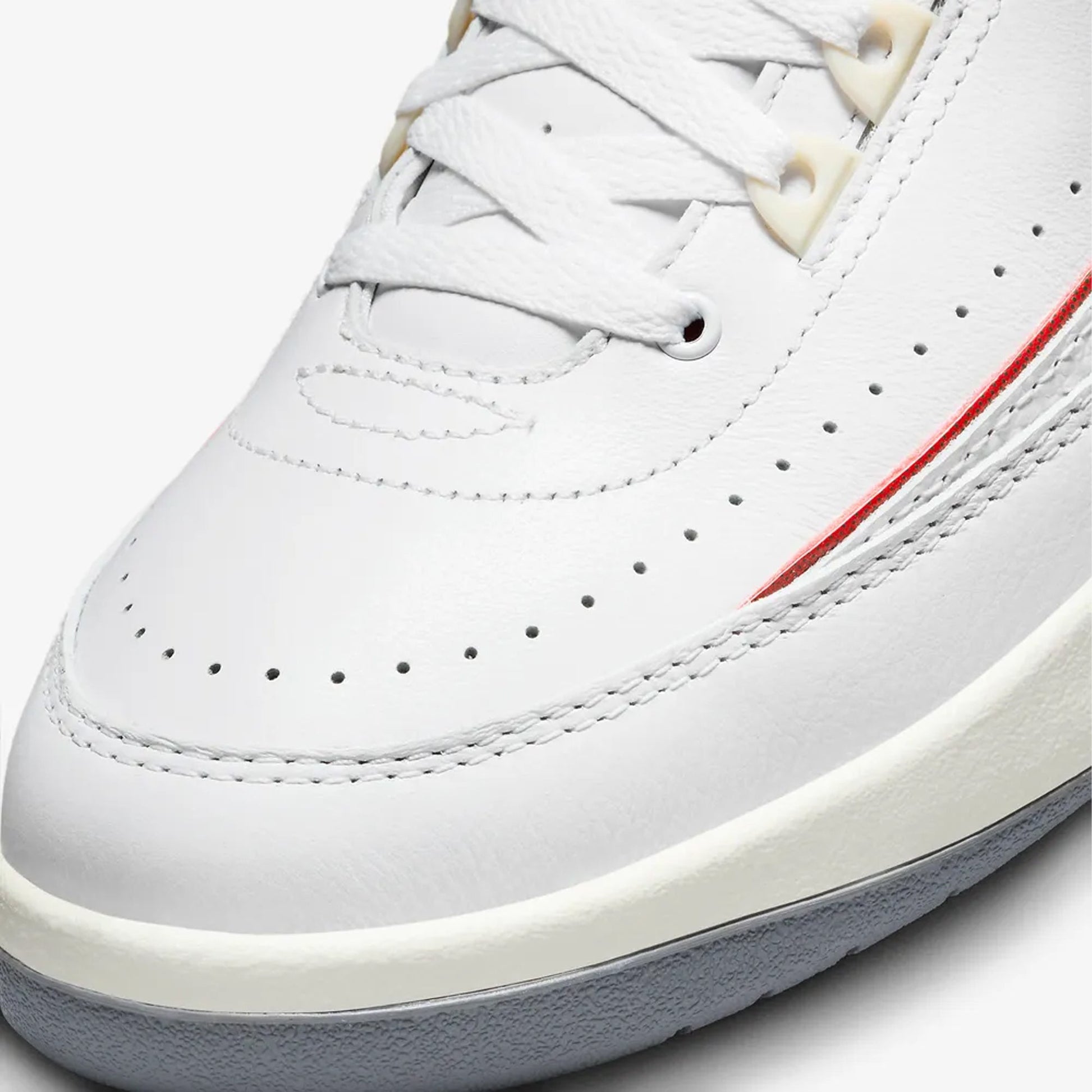 Jordan | AIR JORDAN 2 "ORIGINS"  { WHITE/FIRE RED-FIR-SAIL