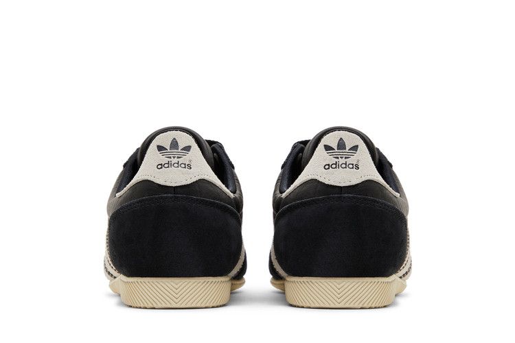 adidas Japan Core Black Cloud White (Women's)