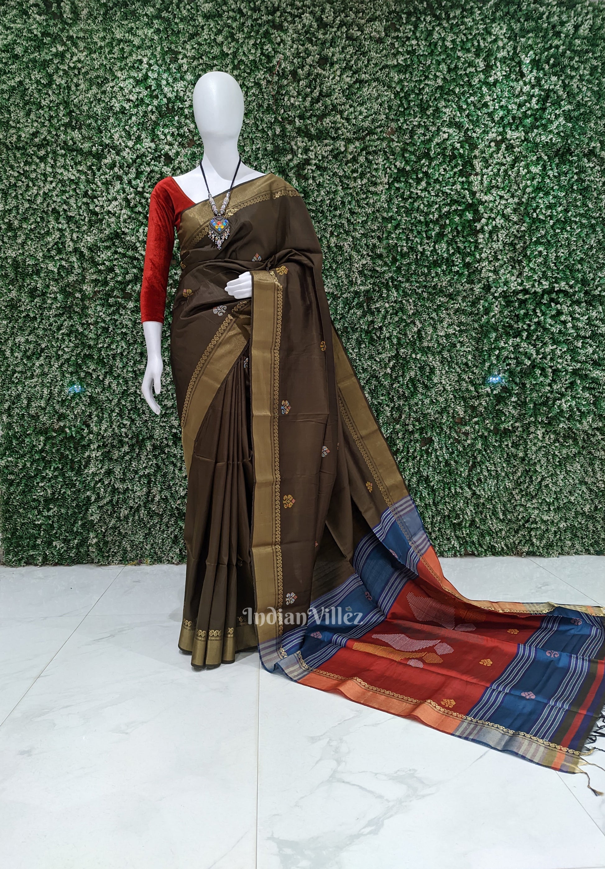 Musk Green With Red Dual Tone Pure Bishnupuri Silk Saree