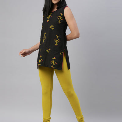 Women Parrot Green Cotton Churidar Leggings