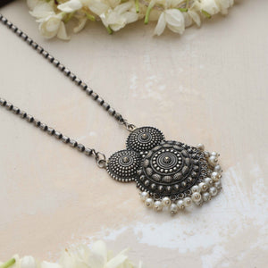 trueBrowns Silver Tone Pearl Drop Pendant Chain