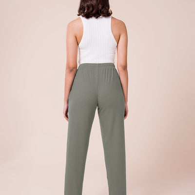 Women Solid Ebony Grey Mid Rise Casual Rib Pants