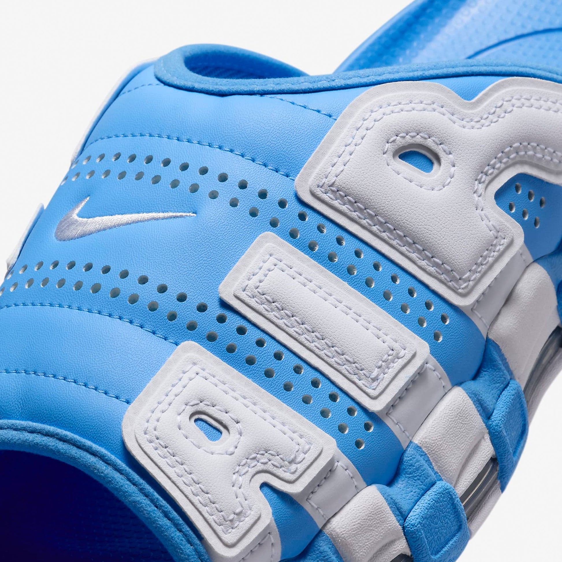 Nike | AIR MORE UPTEMPO  { UNIVERSITY BLUE/WHITE-UNIVERSITY BLUE