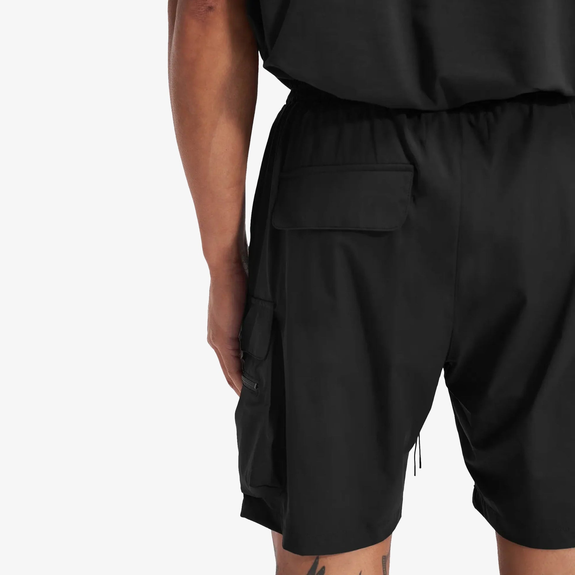 Represent | 247 SHORTS { BLACK