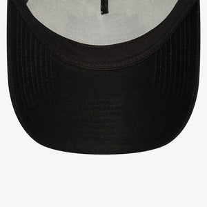 NEW ERA | GRAPHIC PRINT TRUCKER NEWERA BLK