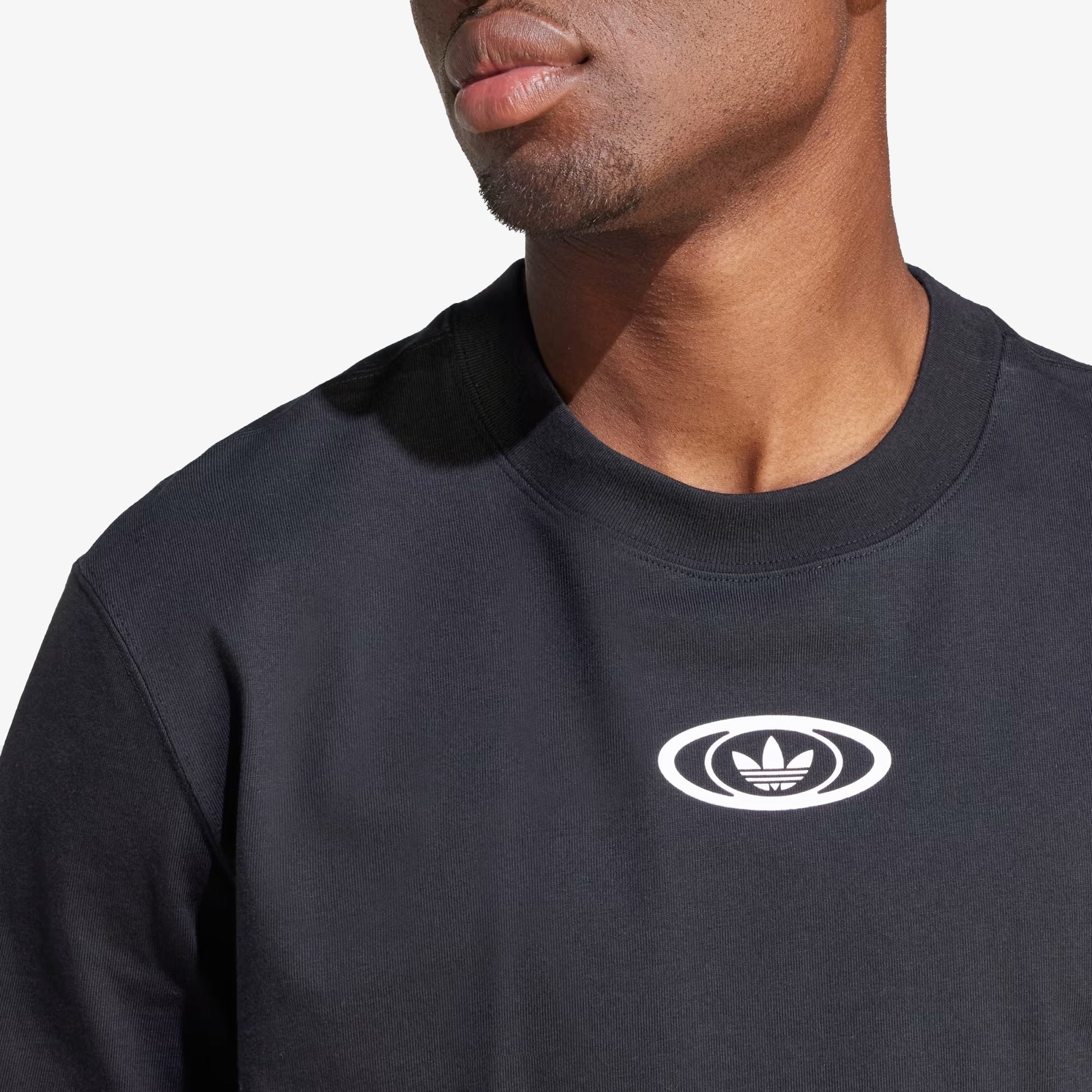 Adidas Originals | REKIVE GRAPHIC TEE  { BLACK