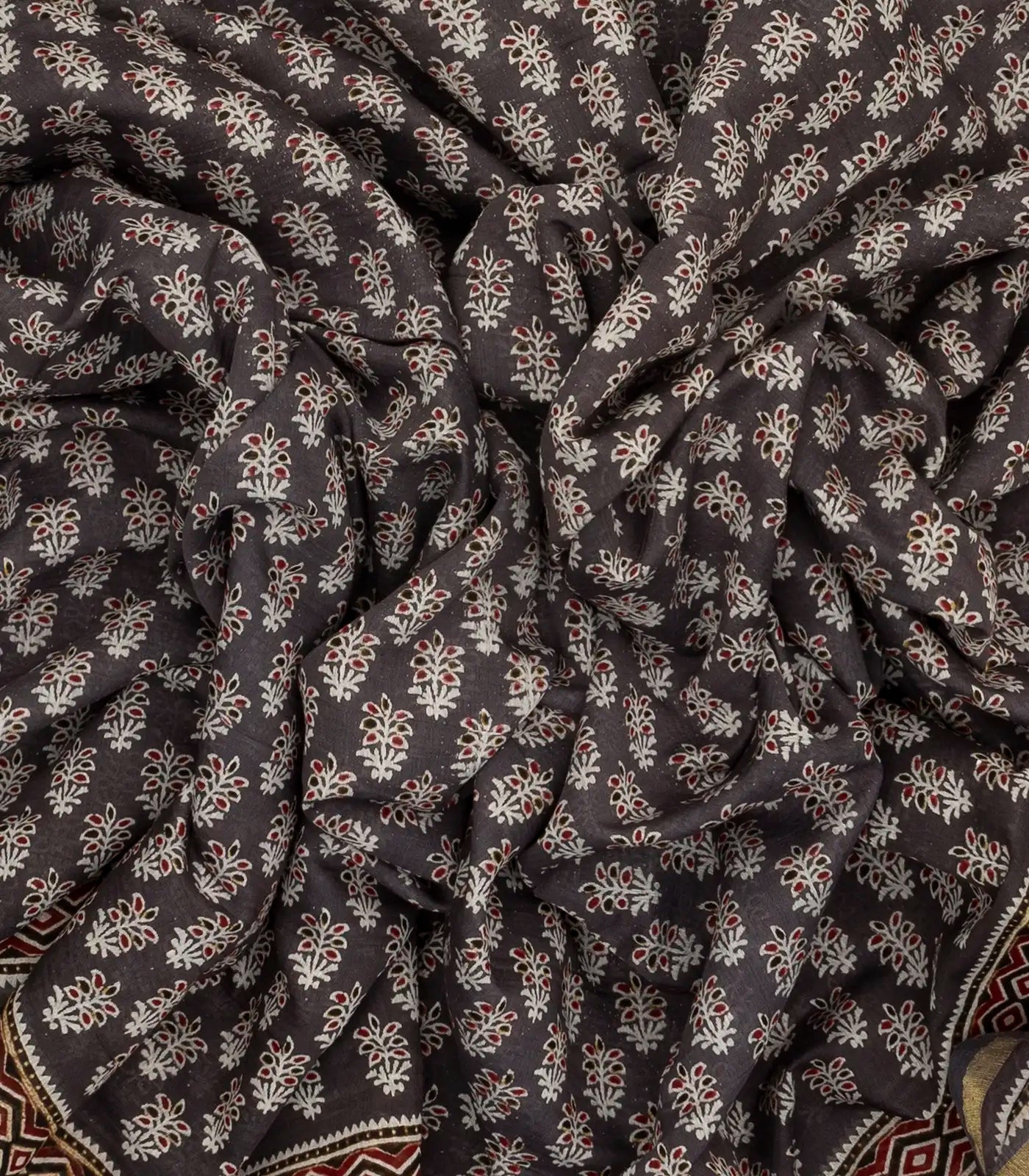 Grey Woven Jaipur Cotton Saree With Printed Floral Motifs