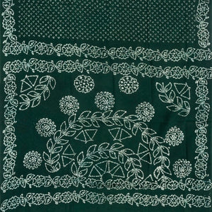 Bottle Green Sungudi Cotton Saree With Tie & Dye Floral Motifs