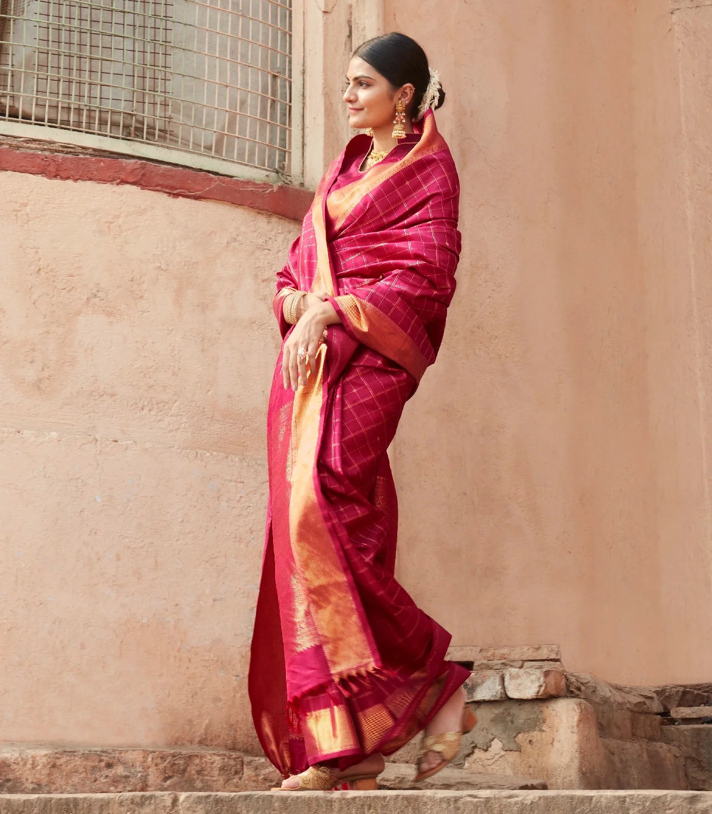 Crimson Handloom Kanchipuram Silk Saree With Zari Checks & Buttas