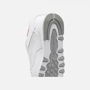 Reebok | CLASSIC LEATHER  { WHITE / PURE GREY