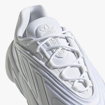 Adidas Originals | OZELIA  { CRYSTAL WHITE / CLOUD WHITE