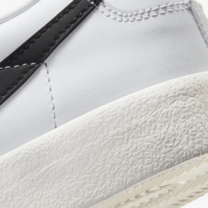Nike | BLAZER LOW '77 VINTAGE { WHITE/BLACK