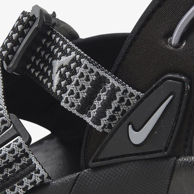 Nike | ONEONTA  { BLACK
