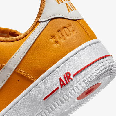 Nike | AIR FORCE 1 '07 SE { YELLOW/WHITE