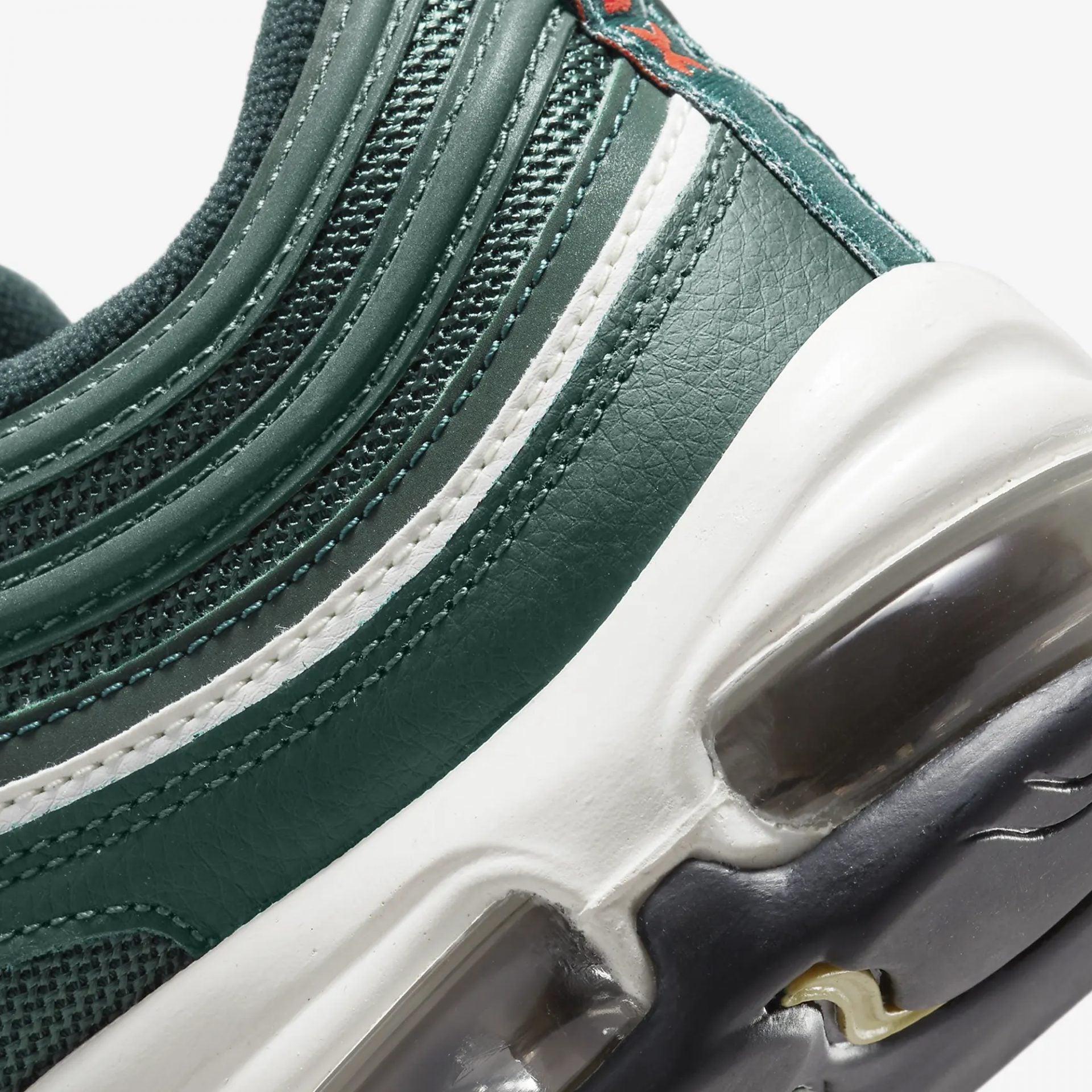 Nike | AIR MAX 97 SE  { GREEN