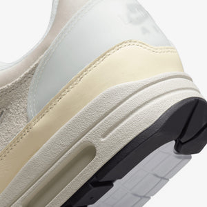 Nike | AIR MAX 1 PRM  { WHITE