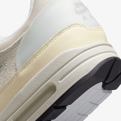 Nike | AIR MAX 1 PRM  { WHITE